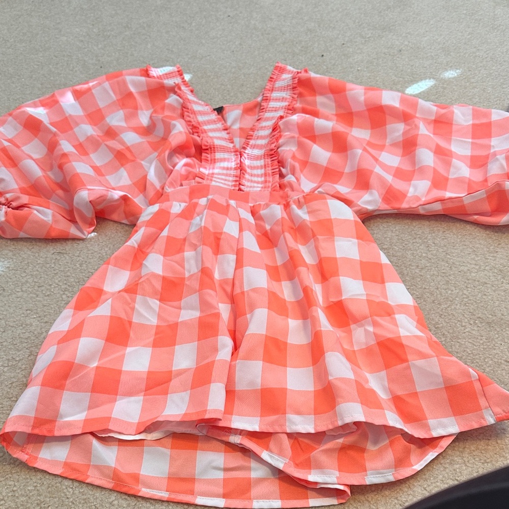 Lulu's Vibrant Coral and White Blouse